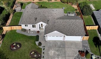 970 HASSETT St, Brookings, OR 97415