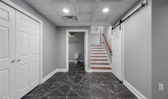 253 Aqua Blvd, Akron, OH 44319