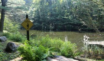 189 Crane Hollow Rd, Bethlehem, CT 06751