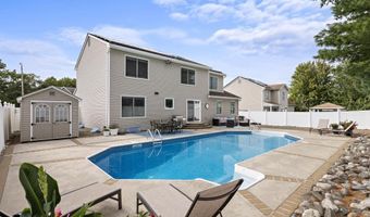 15 Brentwood Dr, Bayville, NJ 08721