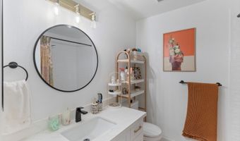 350 Aoloa St B232, Kailua, HI 96734