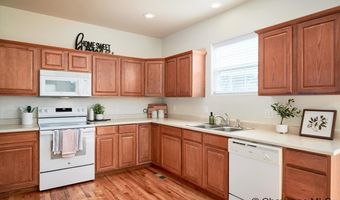 4925 TOPAZ Dr, Cheyenne, WY 82009