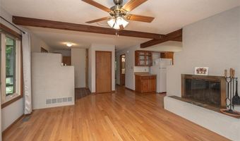 918 King St, Baldwin City, KS 66006