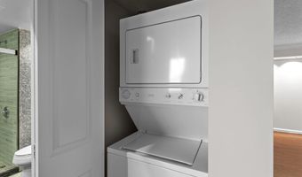 880 N POLLARD St N 224, Arlington, VA 22203