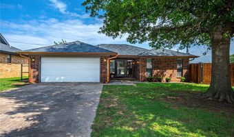 3208 California Ave, Chickasha, OK 73018
