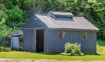 164 E Hill Rd, Brookfield, VT 05036