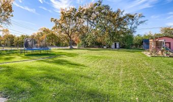 19 W720 Woodland Ave, Addison, IL 60101