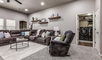 2006 W Greenleaf Ct, Bartlesville, OK 74006