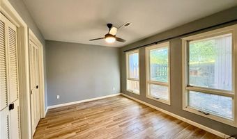 11 Mellor Ln, Bella Vista, AR 72715