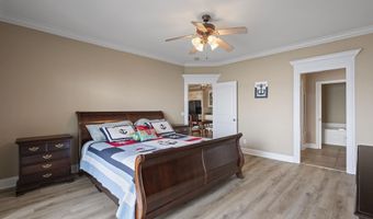 5590 Bay Village Dr 303, Athens, AL 35611