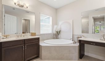 5604 WAYFARER Ave, Apollo Beach, FL 33572