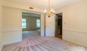 2011 E Barden Rd, Charlotte, NC 28226