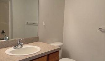 2776 S Knightsbridge Cir, Ann Arbor, MI 48105