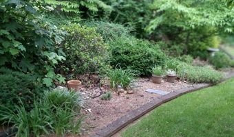 2700 BRYAN Pl, Alexandria, VA 22302
