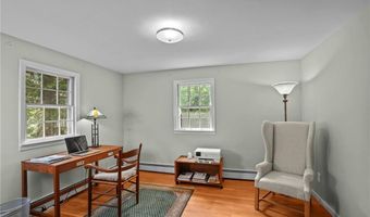 30 Stone Ridge Dr, East Greenwich, RI 02818