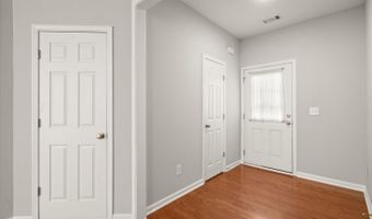 121 Finsbury Ln, Woodstock, GA 30188