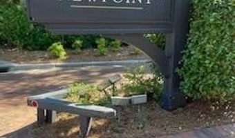 25 Newpoint Rd, Beaufort, SC 29907