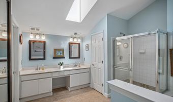 2408 GARNETT Dr, Alexandria, VA 22311