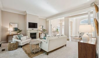 210 Old Plantation Dr W, Beaufort, SC 29907