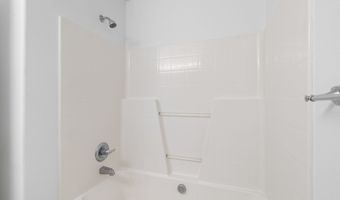 15400 SW MALLARD Dr 102, Beaverton, OR 97007