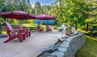 338 Flathead Lodge Rd, Bigfork, MT 59911