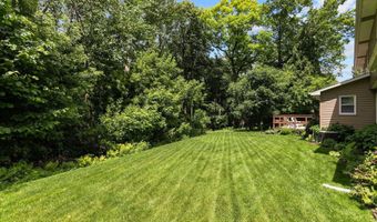 58 CRESTVIEW Dr, Appleton, WI 54915