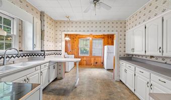 618 Oak St, Athens, TN 37303