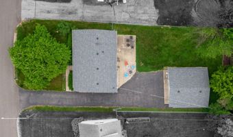269 Cedarwood Ln, Antioch, IL 60002