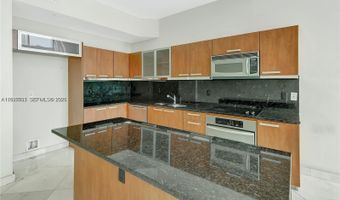 3131 NE 188th St 1-1205, Aventura, FL 33180