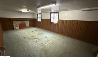 715 W Center St, Alma, MI 48801