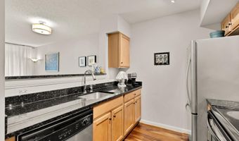 1024 N UTAH St 616, Arlington, VA 22201
