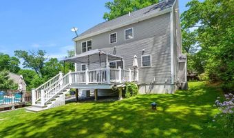 34 Amesbury Ave, Amesbury, MA 01913