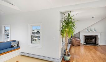 433 Thames St E, Newport, RI 02840