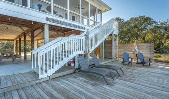 203 Harbor Cir, Alligator Point, FL 32346