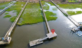 1422 Dupree Creek Dr, Awendaw, SC 29429