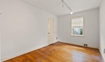 3246 N ABINGDON St, Arlington, VA 22207