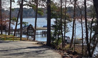 140 Sanford Ln, Badin Lake, NC 28127
