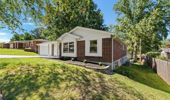 7154 Laclede Meadows Dr, Affton, MO 63123