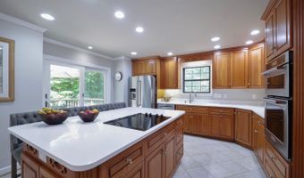 553 CHOPTANK COVE Ct, Annapolis, MD 21401