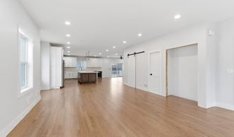 54 E Washington Ave, Atlantic Highlands, NJ 07716