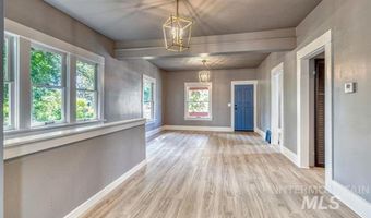 1015 E Logan St, Caldwell, ID 83605