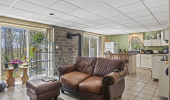 80 Maple St, Acton, ME 04001