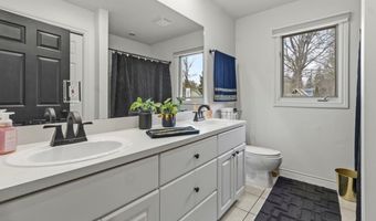 600 Cherry St, Algonac, MI 48001