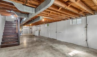 9211 Niles Pl, Affton, MO 63123