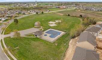 16011 Cedar St, Basehor, KS 66007