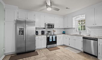 223 Hoffman Beach Rd, Salter Path, NC 28512