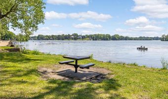 840 Cortland Dr, Apple Valley, MN 55124
