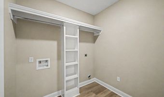 423 Indian Creek Cir, Adel, GA 31620