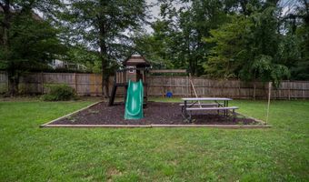 3801 WOODLEY Dr, Alexandria, VA 22309