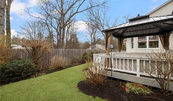 510 Boston Neck Rd, North Kingstown, RI 02852